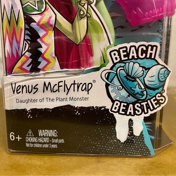 NWT NRFB Monster High Venus McFlytrap Beach Beasties 12” doll. 2015. Rare - Picture 4 of 9
